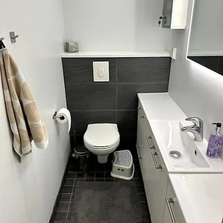 Сasa de vacaciones Large Detached House, Wifi, Sauna, 4 Br *