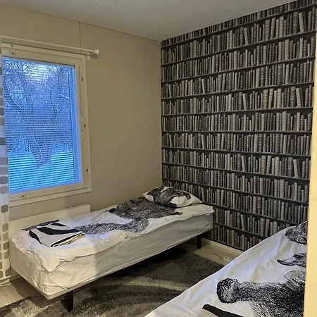 Large Detached House, Wifi, Sauna, 4 Br Rovaniemi